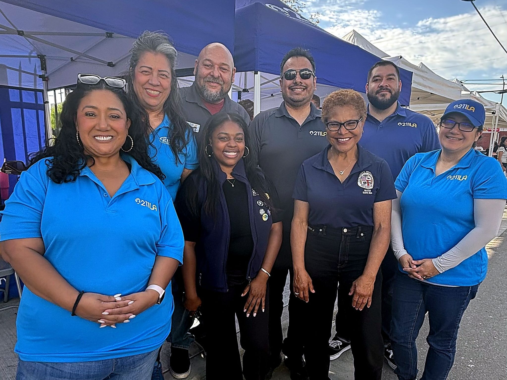 The 211 LA Care Coordination and Outreach team with Karen Bass, Mayor of LA